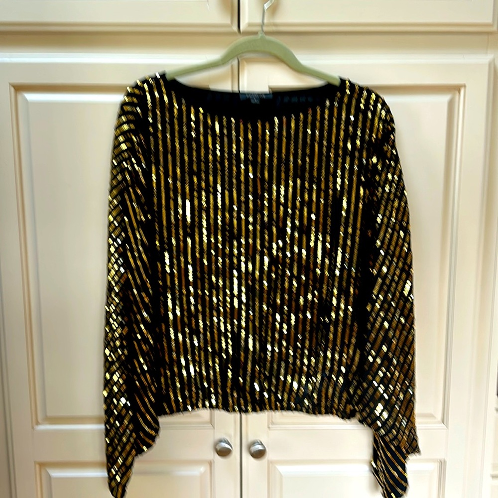Rachael Zoe size 4 sequined blk top